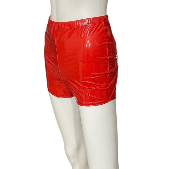Red Mini PU Shorts
New - Picture 3 of 9
